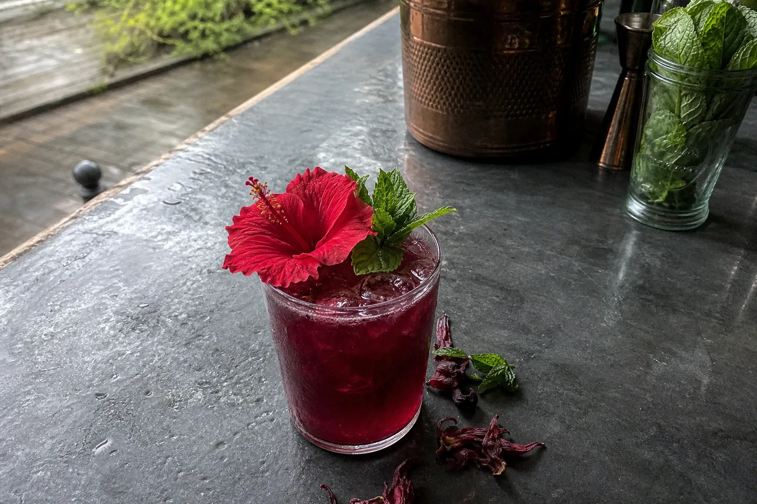 Pourquoi cette idée de cocktail maison au bissap surprend ?